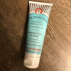 First Aid Beauty Facial Radiance Polish